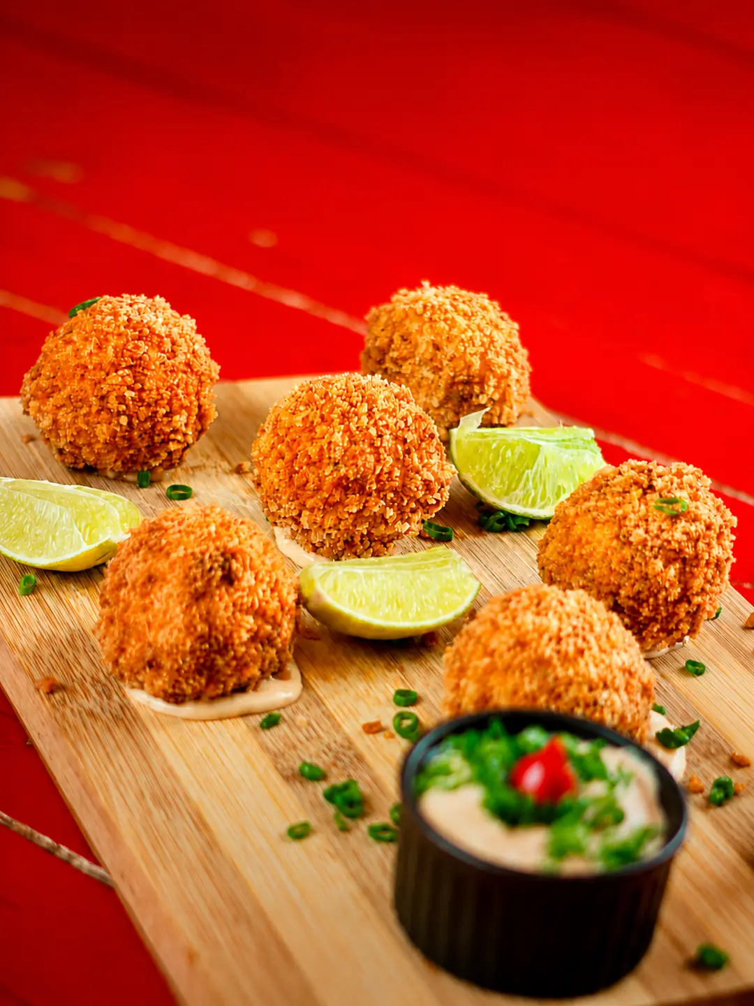 Bolinhos de salmão com cream cheese servidos no Tigrão